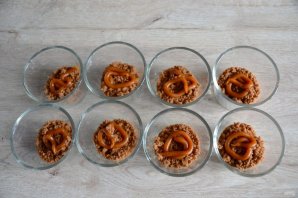 Трайфлы "Сникерс"