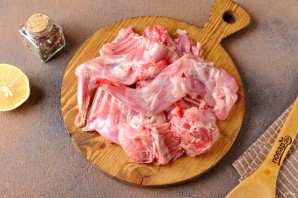 Тушёный кролик с фасолью