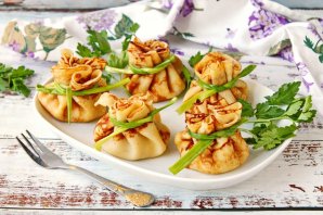 Блинные мешочки с начинкой из семги