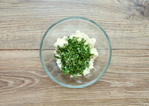 Блинные мешочки с начинкой из семги