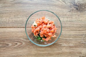 Блинные мешочки с начинкой из семги