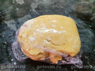 Десерт «Муравейник» с жареным миндалем Десерт «Муравейник» с жареным миндалем