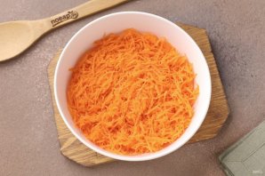 Диетические морковные оладьи