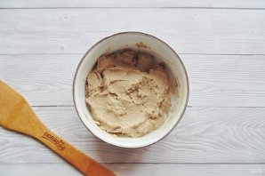 Фаршированные яйца с печенью и грибами