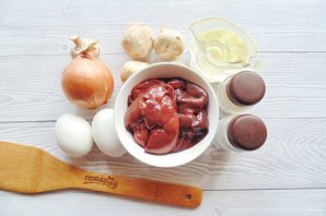 Фаршированные яйца с печенью и грибами