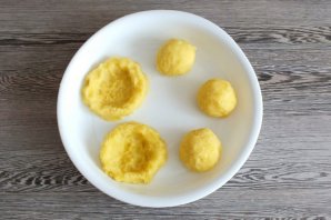 Картофельные ватрушки с фаршем