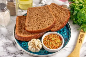 Кириешки из хлеба в духовке