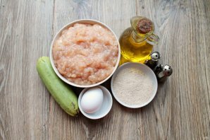 Куриные котлеты с кабачком в мультиварке