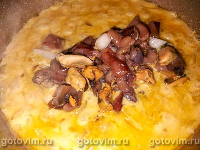 Морской коктейль в сметанном соусе Морской коктейль в сметанном соусе