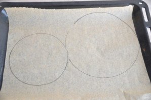 Муссовый торт с лимоном и клубникой