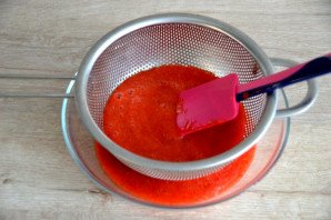 Муссовый торт с лимоном и клубникой