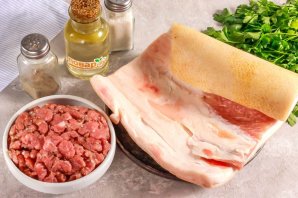 Рулет из сала с фаршем