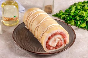 Рулет из сала с фаршем