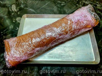 Рулет «Сникерс» с арахисовой карамелью Рулет «Сникерс» с арахисовой карамелью