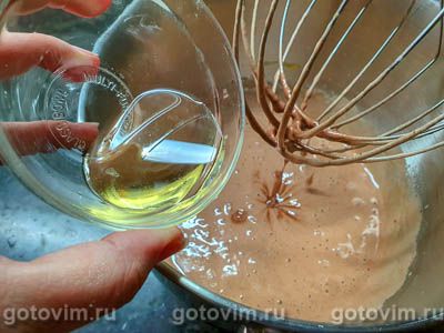 Рулет «Сникерс» с арахисовой карамелью Рулет «Сникерс» с арахисовой карамелью