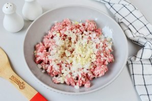 Суп с нутом и фрикадельками