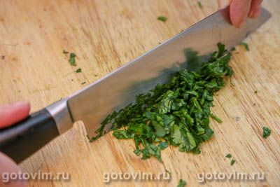 Свиная шейка с соусом гремолата, запеченная в духовке Свиная шейка с соусом гремолата, запеченная в духовке