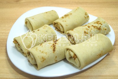 Блины с луком и яйцом