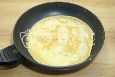 Блины с луком и яйцом