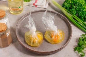 Брускетта с яйцом пашот