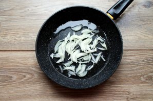 Булгур с куриной печенью и овощами