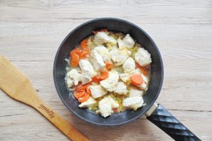 Чечевица с индейкой и овощами