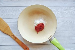 Фаршированные перцы на сковороде