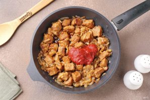 Гуляш с соевым соусом