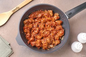 Гуляш с соевым соусом