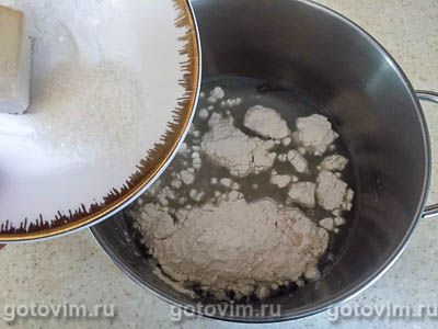 Хлеб с луком в мультиварке или на сковороде