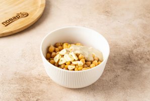 Хумус с кедровыми орешками