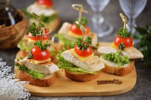 Канапе с курицей Канапе с курицей