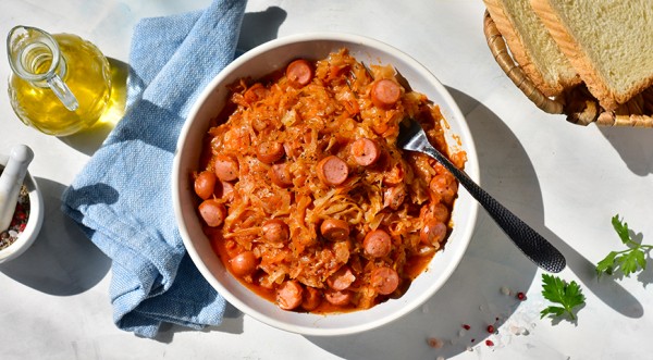 Капуста с сосисками и томатной пастой, пошаговый рецепт с фото Капуста с сосисками и томатной пастой, пошаговый рецепт с фото