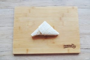 Конвертики из лаваша с колбасой и сыром