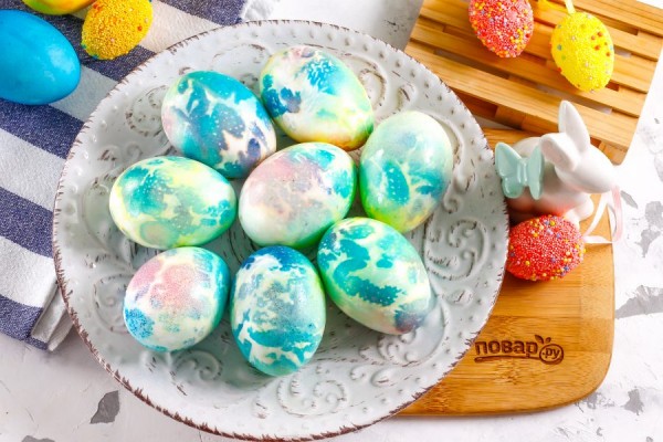 Красим яйца на Пасху: простые способы и полезные советы        