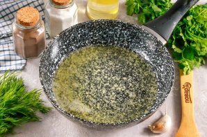 Креветки на сливочном масле с чесноком