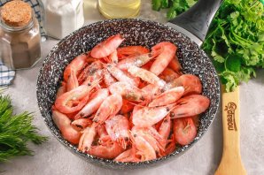 Креветки на сливочном масле с чесноком