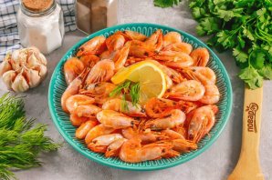 Креветки на сливочном масле с чесноком