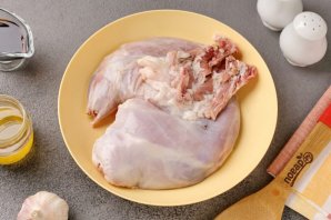 Кролик в соевом соусе с мёдом