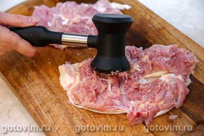 Куриные бедра (без костей), запеченные в слоеном тесте Куриные бедра (без костей), запеченные в слоеном тесте