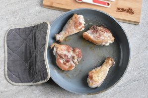 Куриные ножки в сливочном соусе