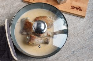 Куриные ножки в сливочном соусе