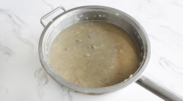 Куриные потрошки в сметанном соусе, пошаговый рецепт с фото Куриные потрошки в сметанном соусе, пошаговый рецепт с фото