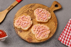 Мини-пицца на батоне в духовке