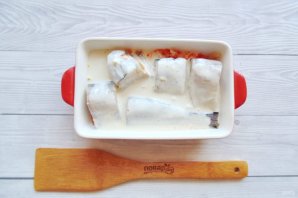 Минтай в горчичном соусе в духовке