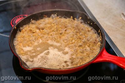 Несладкая овсянка с жареным луком и фаршем Несладкая овсянка с жареным луком и фаршем