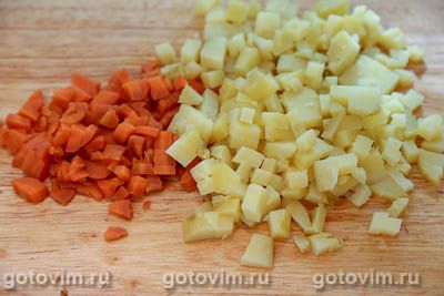 Окрошка с морской капустой на квасе