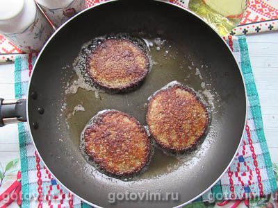 Оладьи из говяжьей печени с капустой и манкой