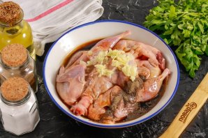 Перепелки в соевом соусе в духовке