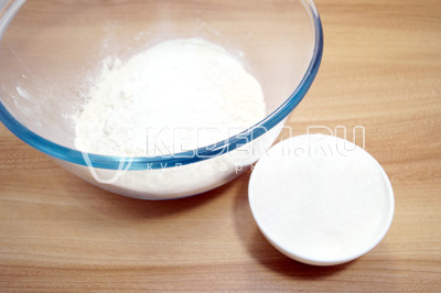 Песочный пирог с творогом Песочный пирог с творогом